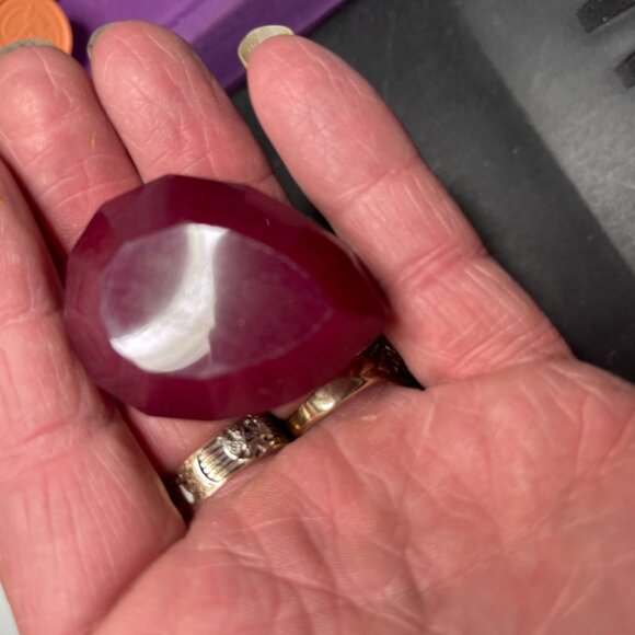 VERY large RUBIE - Picture 3 of 3